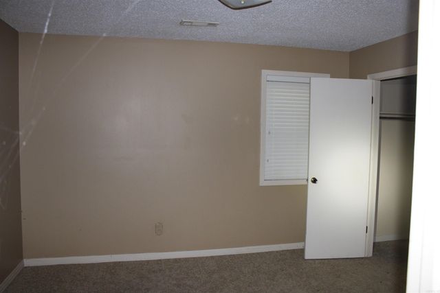 119 Valley Dr, Helena, AR 72342