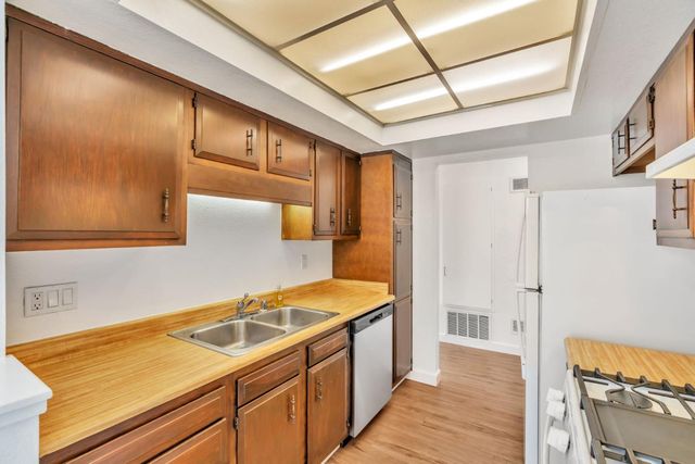 2416 N Main Street F, Salinas, CA 93906