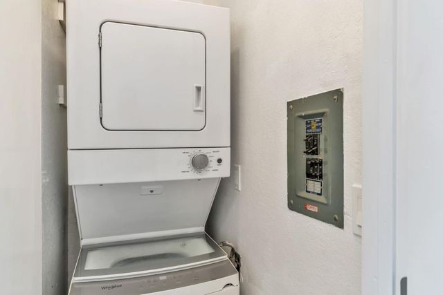 2416 N Main Street F, Salinas, CA 93906