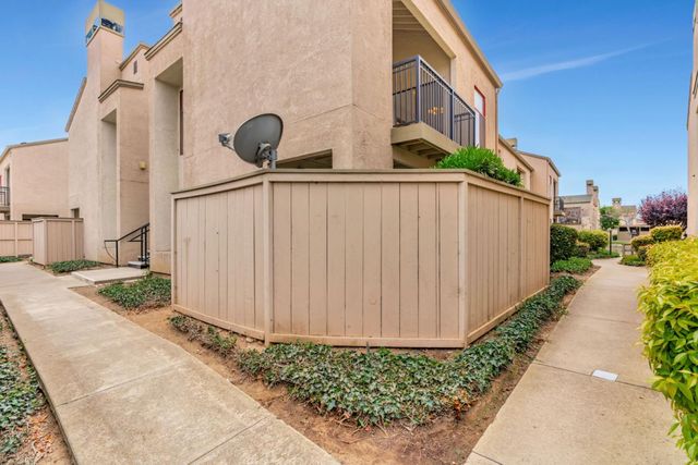 2416 N Main Street F, Salinas, CA 93906