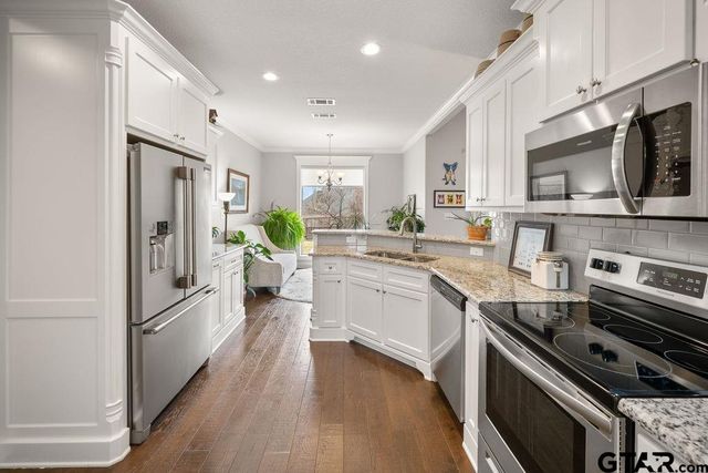 7344 Hearthstone Lane, Tyler, TX 75703