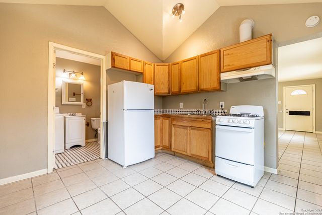 330 gem, San Antonio, TX 78204