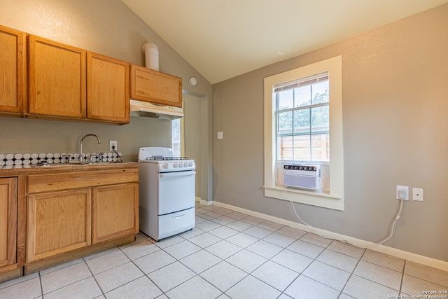 330 gem, San Antonio, TX 78204