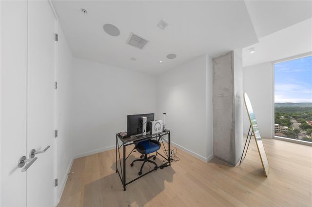 313 W 17th ST 1804, Austin, TX 78701
