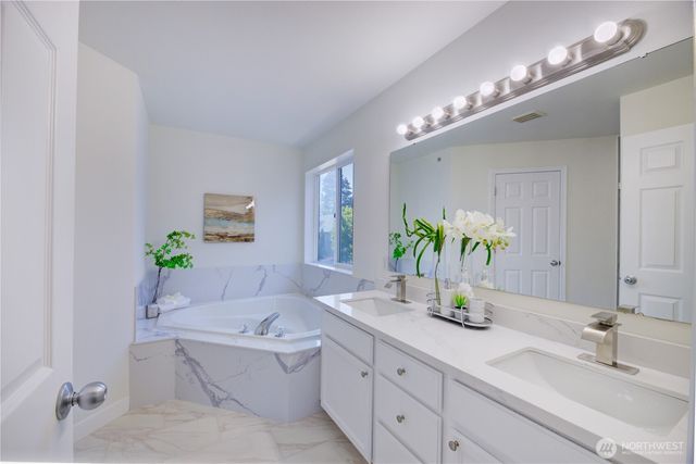 5128 NE 11th Street, Renton, WA 98059