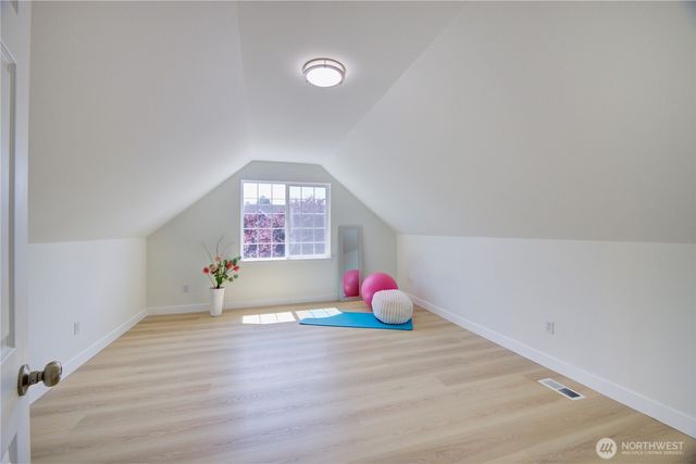 5128 NE 11th Street, Renton, WA 98059