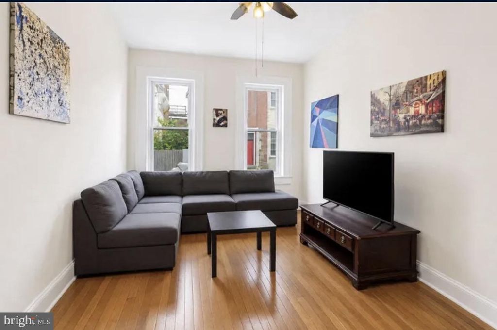 334 REED ST, Philadelphia, PA 19147 — photo 2