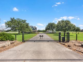 18176 Miller Wilson Road, Crosby, TX 77532