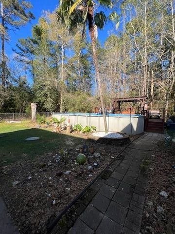 503 Nut Pines Drive, Village Mills, TX 77663