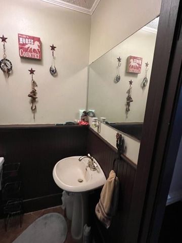 503 Nut Pines Drive, Village Mills, TX 77663