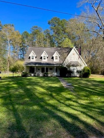 503 Nut Pines Drive, Village Mills, TX 77663