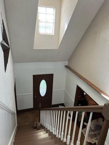 503 Nut Pines Drive, Village Mills, TX 77663