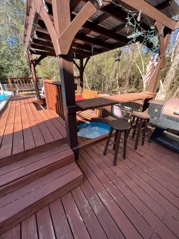 503 Nut Pines Drive, Village Mills, TX 77663