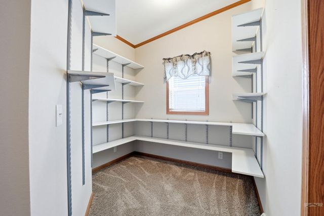 1581 Center Ln, Pueblo, CO 81006