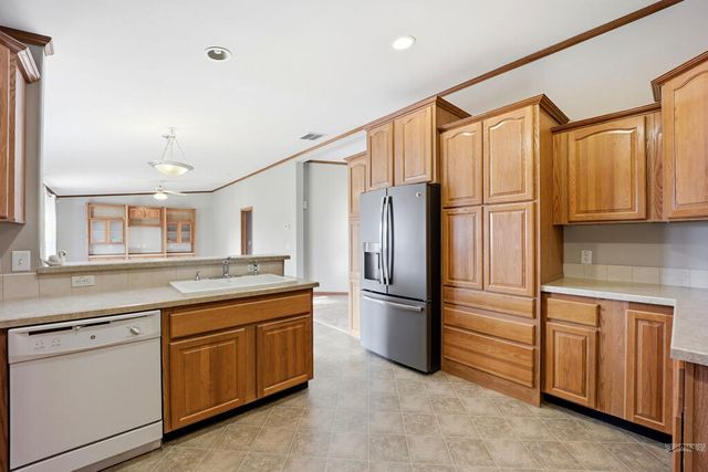 1581 Center Ln, Pueblo, CO 81006
