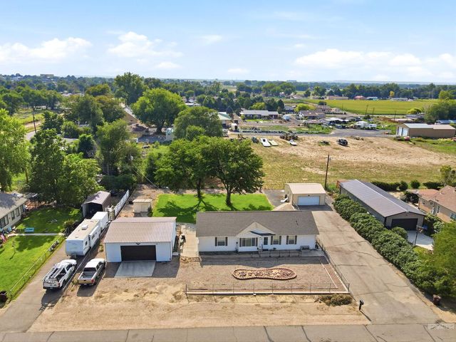 1581 Center Ln, Pueblo, CO 81006
