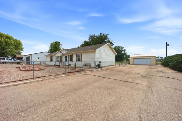 1581 Center Ln, Pueblo, CO 81006