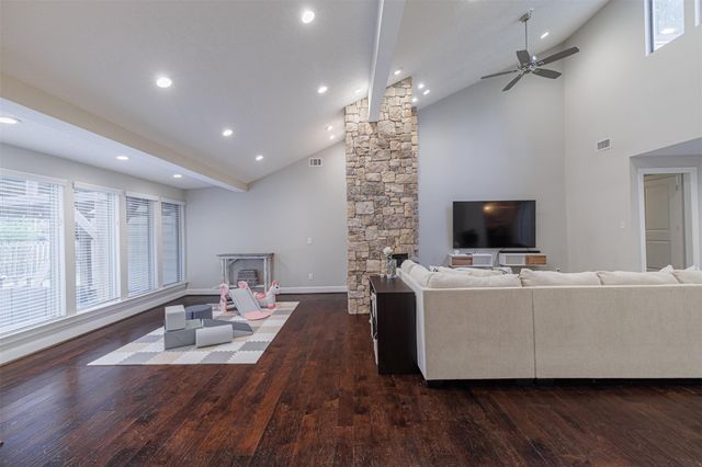 2227 Seven Oaks Drive, Houston, TX 77339