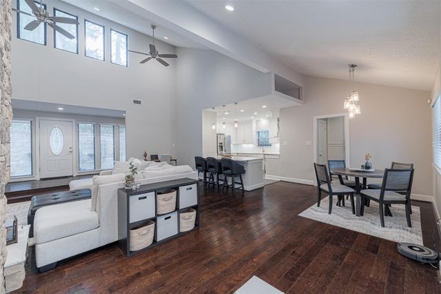 2227 Seven Oaks Drive, Houston, TX 77339