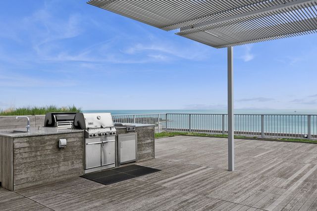 3900 N Lake Shore Drive 9B, Chicago, IL 60613