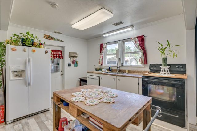 2135 Fort Creek Road Se Road, Dearing, GA 30808