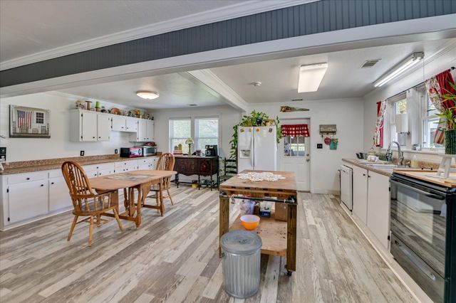2135 Fort Creek Road Se Road, Dearing, GA 30808