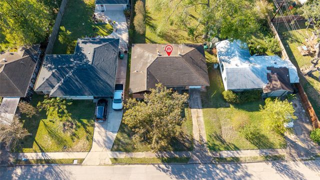 4801 Sanborn Drive, Houston, TX 77092