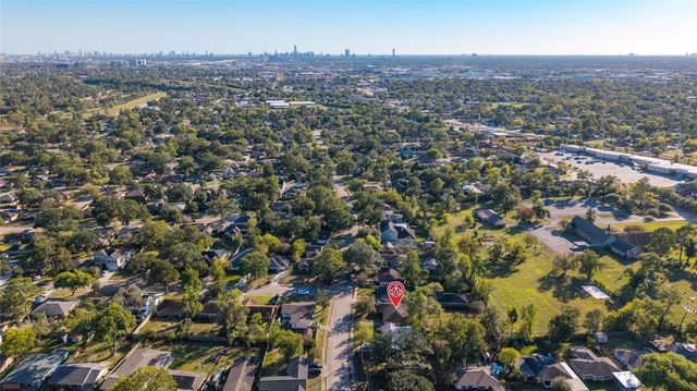 4801 Sanborn Drive, Houston, TX 77092