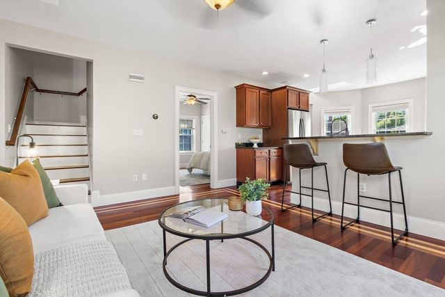 77 Adams 2, Medford, MA 02155