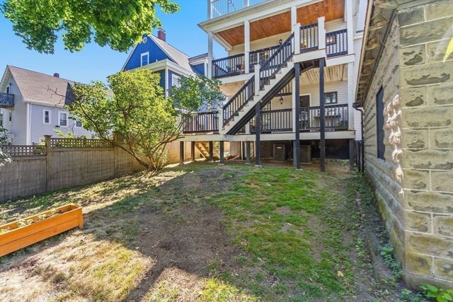 77 Adams 2, Medford, MA 02155