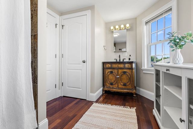 77 Adams 2, Medford, MA 02155