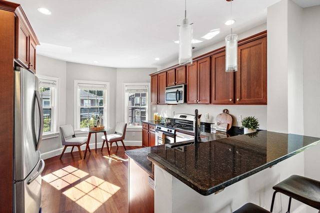 77 Adams 2, Medford, MA 02155