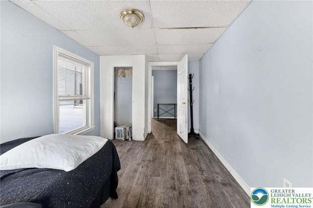 220 Mulberry Street, Catasauqua Boro, PA 18032
