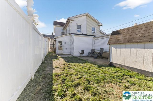 220 Mulberry Street, Catasauqua Boro, PA 18032
