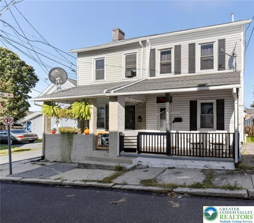 220 Mulberry Street, Catasauqua Boro, PA 18032