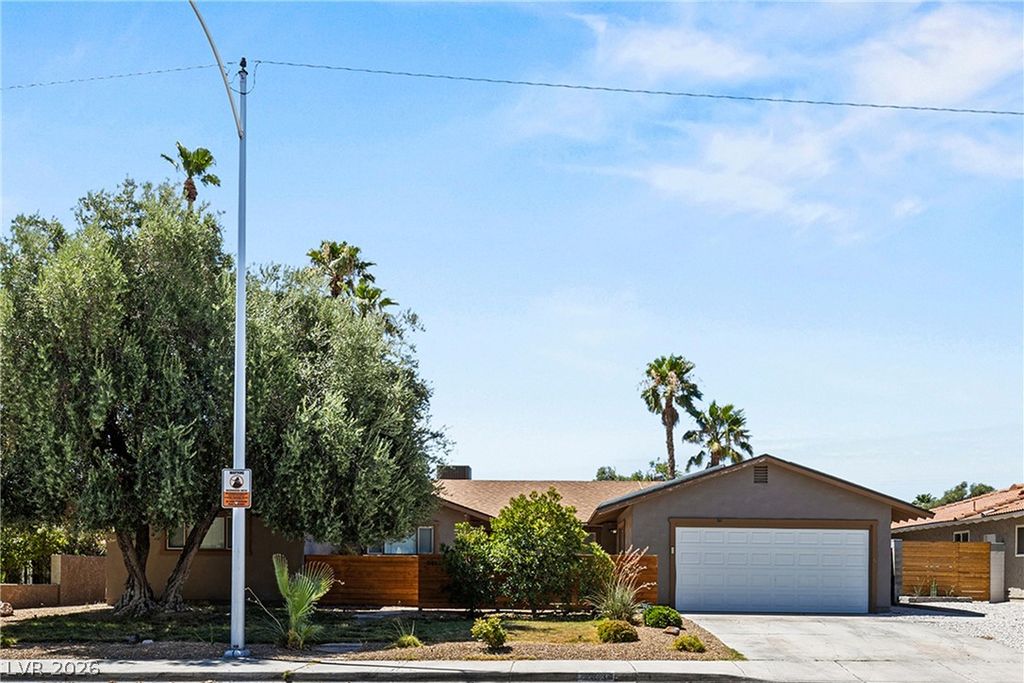 2813 Bryant Avenue, Las Vegas, NV 89102 — exterior