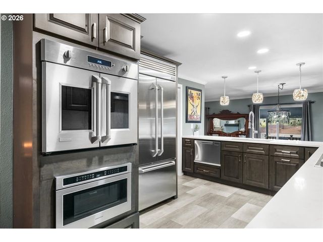 6660 HUNTINGTON Cir, Salem, OR 97306