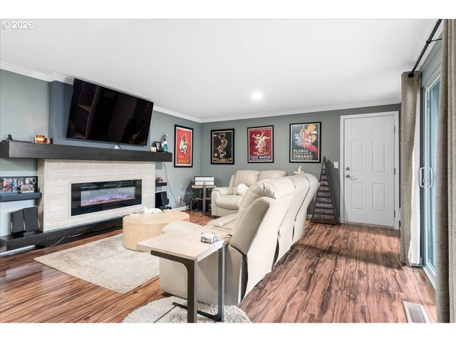 6660 HUNTINGTON Cir, Salem, OR 97306