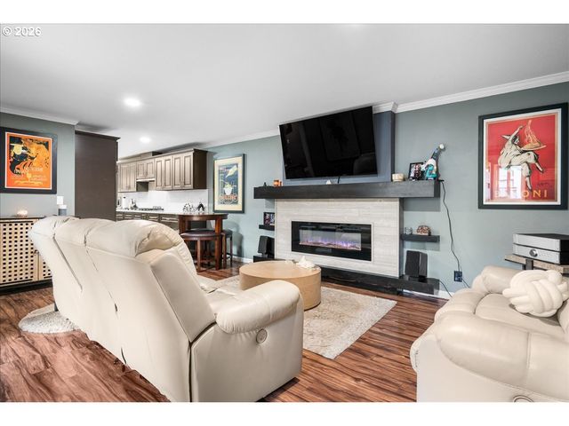 6660 HUNTINGTON Cir, Salem, OR 97306