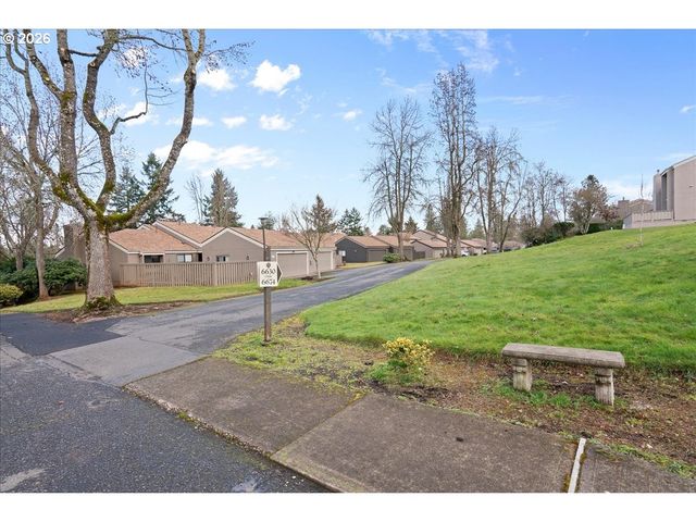 6660 HUNTINGTON Cir, Salem, OR 97306