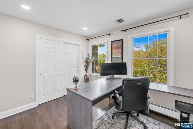18 Hope Street, Montvale, NJ 07645