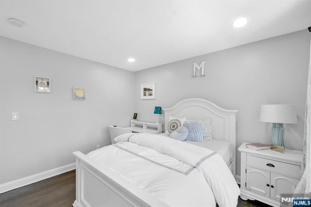 18 Hope Street, Montvale, NJ 07645