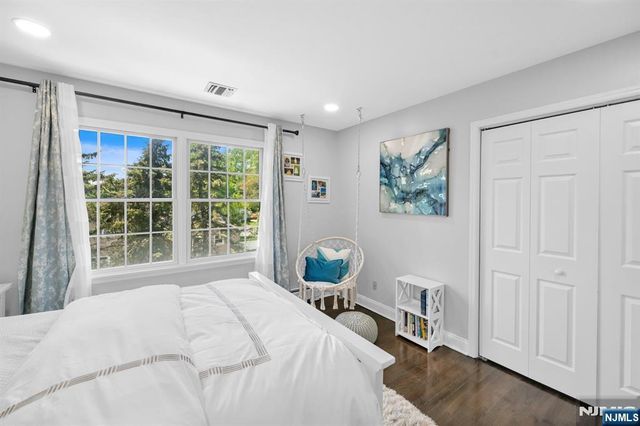 18 Hope Street, Montvale, NJ 07645