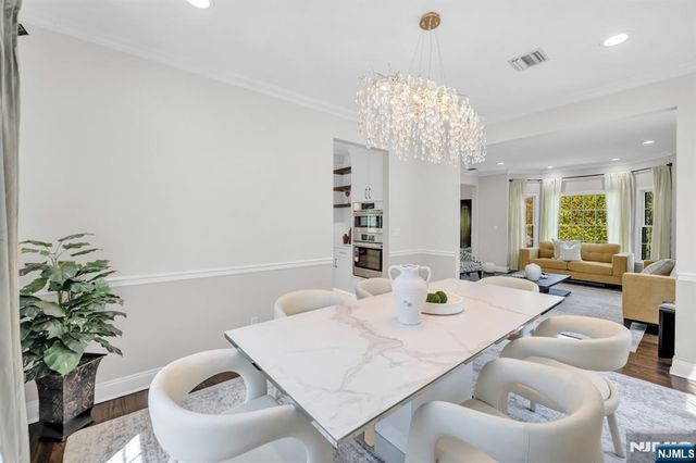 18 Hope Street, Montvale, NJ 07645