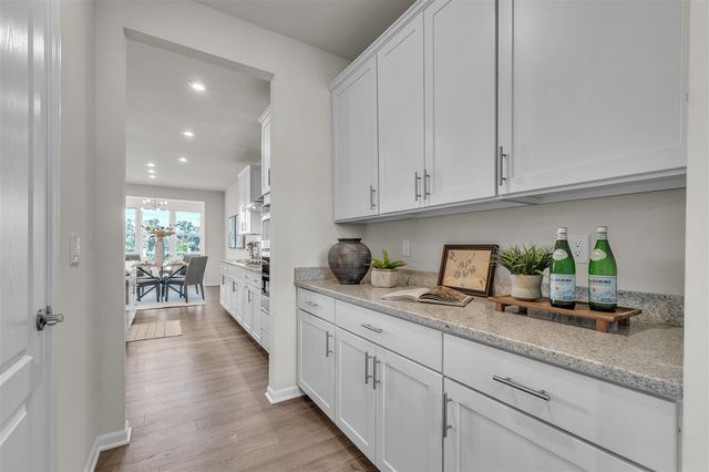 3800 Bella Vista Drive, Ann Arbor, MI 48108