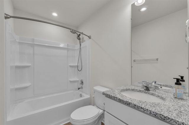 3800 Bella Vista Drive, Ann Arbor, MI 48108