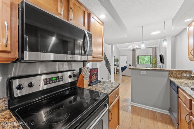 5375 ORTEGA FARMS Boulevard 505, Jacksonville, FL 32210