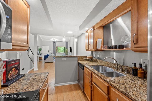 5375 ORTEGA FARMS Boulevard 505, Jacksonville, FL 32210