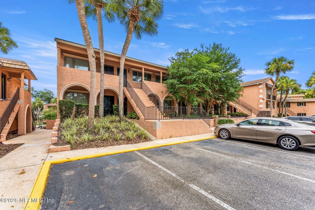 5375 ORTEGA FARMS Boulevard 505, Jacksonville, FL 32210