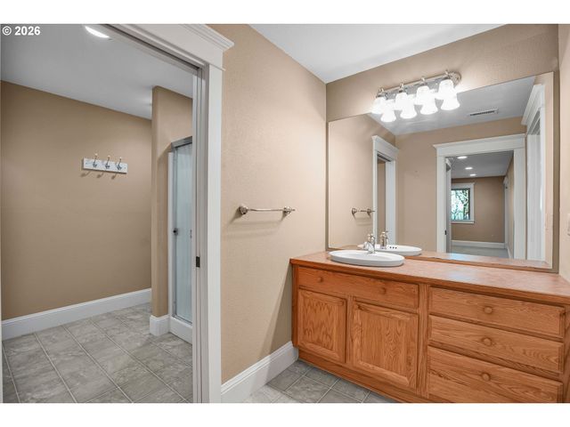 15308 Ne BONANZA Rd, Brush Prairie, WA 98606